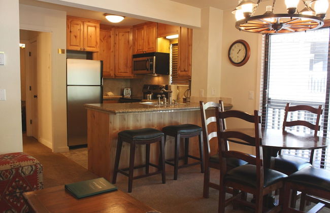 Vail Racquet Club Mountain Resort - Photo 51