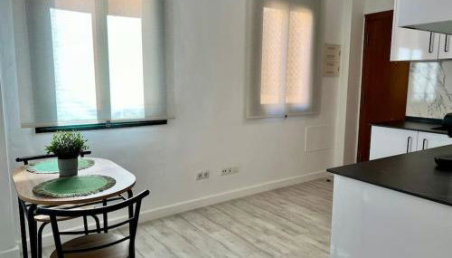 Apartment with Private Rooftop by Easytrip - Foto 3