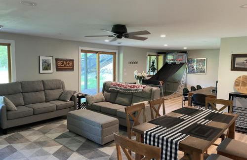 Lake And Trails Lodge Lake Access Sleeps 23 - Foto 46