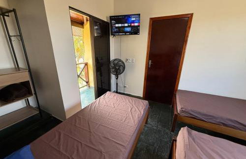 TRIPLEX piscina churrasqueira lava e seca Wi-Fi e 2 TVs em Condomínio com 90m2 no centro de Ubatuba - Foto 24
