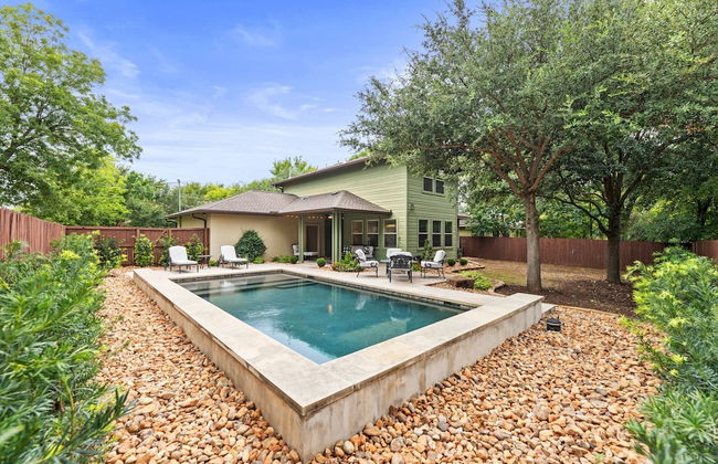 Large South Austin Home with a Pool - Foto 22