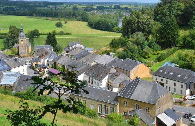 Modern Farmhouse in Chassepierre With Terrace - Photo 36