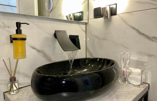 LaLaura high end apt Znjan beach 500 m Sea Magic View free Parking - Foto 17