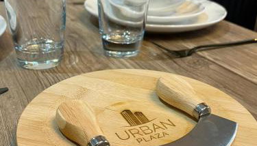 Perfect 1 Bed Apartment - Central with Parking, WiFi, TV, Desk - Foto 4