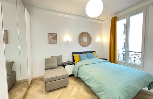 PARIS-ALESIA Super appartement 2 pièces de 39m2 - très cosy pour 1 - 5 personnes totalement refait à NEUF -ENTIRE APARTMENT LUXURIOUS AND WARM -PARIS ALESIA 14ème - Proche Aéroport Paris-Orly - Parc des Expositions Porte de Versailles FREE WIFI GRATUIT - Foto 1