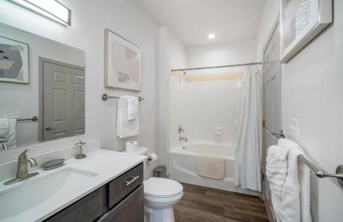 Landing Spectacular 2BD Clubhouse Pool - Foto 54