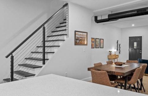 NFL Game-Day Base South Side near Acrisure - Foto 27