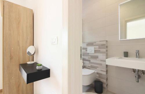 New modern villa Gogo with private pool near the beach and town of Pula by WiiBuk - Foto 12