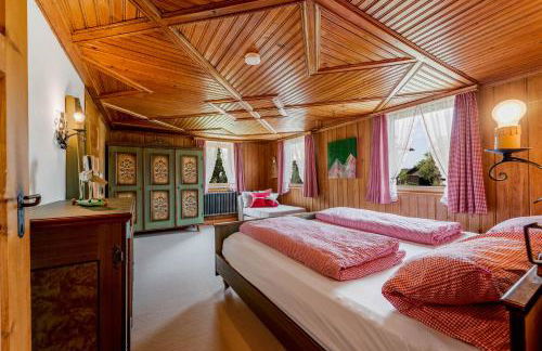 Ferienwohnung Wiesengrün - uriger Hüttenstil - Foto 10