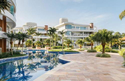 Cobertura em Resort Pé na Areia com Piscina Hidro - Foto 1