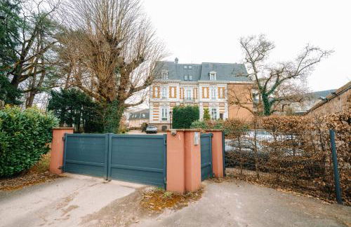 Grand appartement rez de jardin - Foto 45