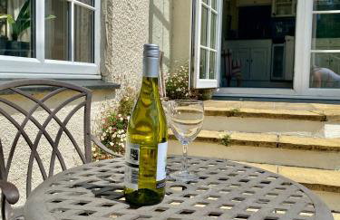 Lynwood House Self Contained Studio - Photo 15