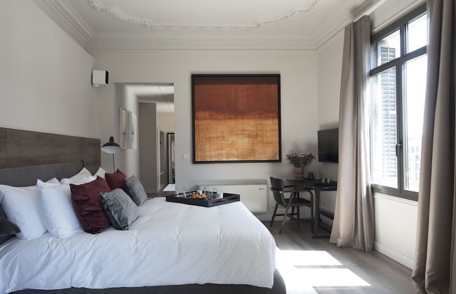 Casagrand Luxury Suites Barcelona - Photo 7