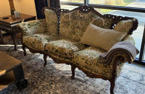 Stylish South Hill Retreat Queen Bed and Sofa Sleeper Full Kitchen Free Parking - Foto 29