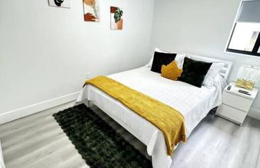 Artful Luxury in Miami Most Iconic Spot - Photo 3