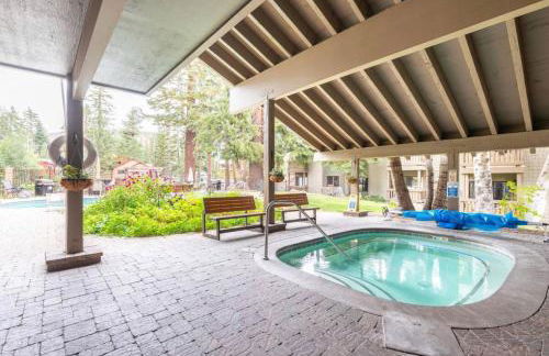 Seasons Four 121 - Foto 41