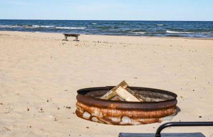 Beach Club of Oscoda - The Lakeshore Cottage - Foto 1