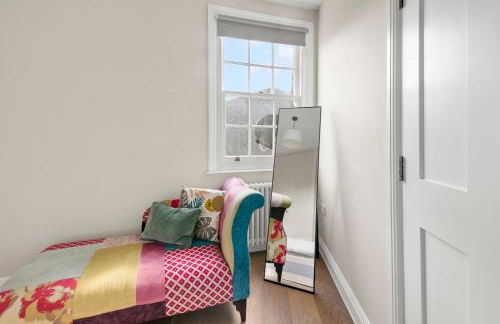 Central Kings Cross modern house with free parking - Foto 10