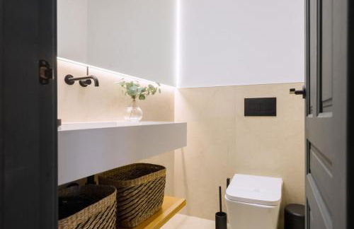 Luxurious Duplex - buthtub - 1Bd 1Bth Casa Pilatos - Foto 10