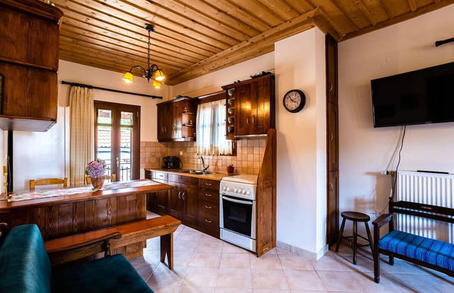 Stemnitsa Stone Residence - Comfy Mountain Getaway - Foto 9