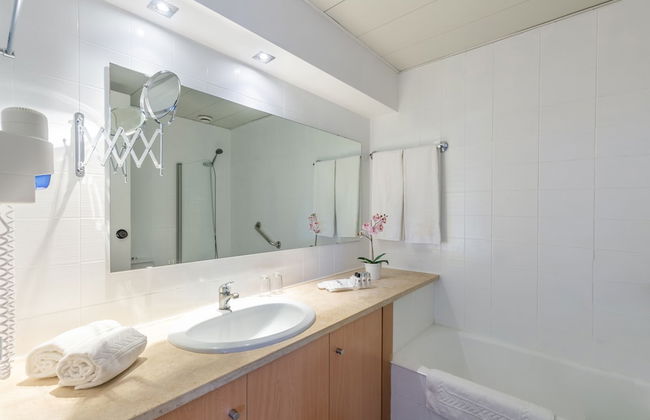 The Navigator - Olympus - Foto 23