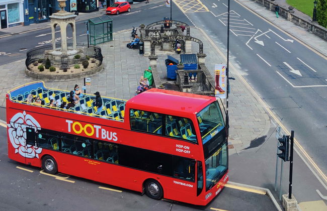 Autobus turistico di Bath - Photo 1