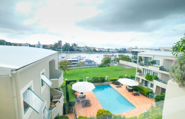 2BR Beautiful River Retreat Pool Wine Gym Netflix - Foto 28