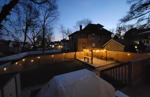 15min to Lincoln Ecuador vs Ivory Coast, Sleeps 12 - Foto 53