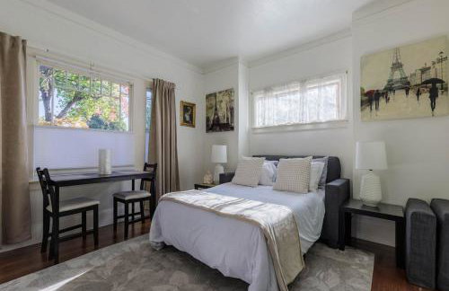 1 Berkeley - Entire Apartment - Private, Spacious - Photo 18