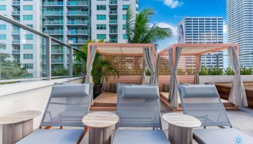 Beautiful Apartment with gym and amazing Pool - Foto 5, sunbed