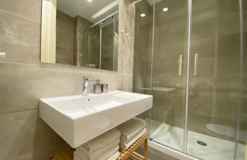 Spacious Elegant on Avenue Diagonal By MyRentalHost - Photo 15