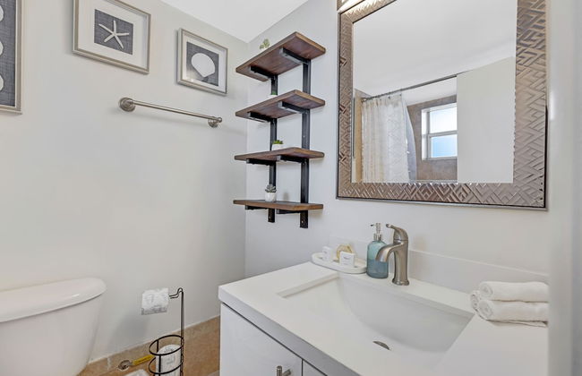 Waterfront Studio Condo in the Heart of Miami - Skyline & Bay Views - Foto 16