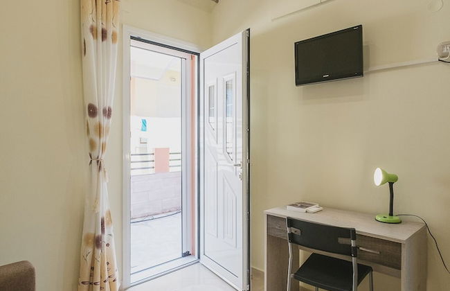 Spacious & New fully equipped Home with Parking - Foto 30