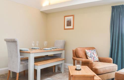 The Cottage At Stainsacre Hall - Photo 15