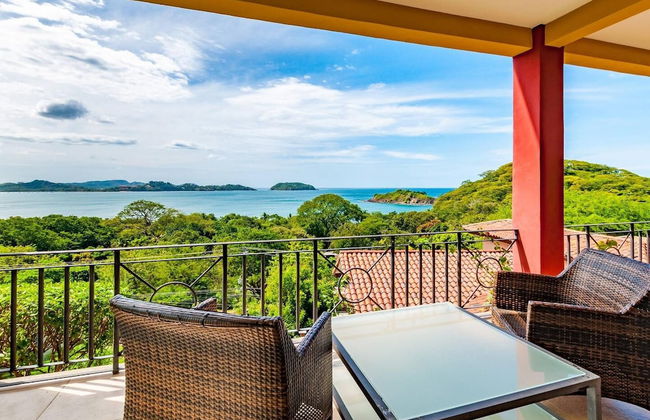 Big Hillside Villa in Potrero With Pool and Panoramic Ocean Views - Photo 17