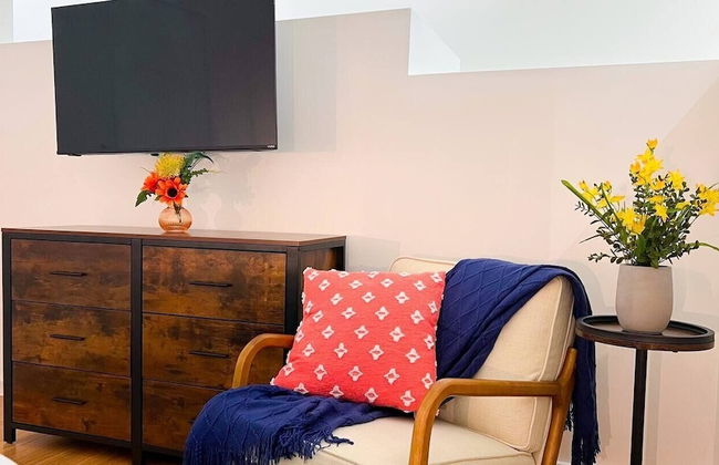 Downtown Cleveland: Steps To Sports & Events 2 Bedroom Condo by RedAwning - Foto 24