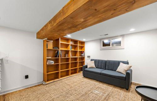 Timeless Historic Home near Downtown with HOT TUB - Foto 30