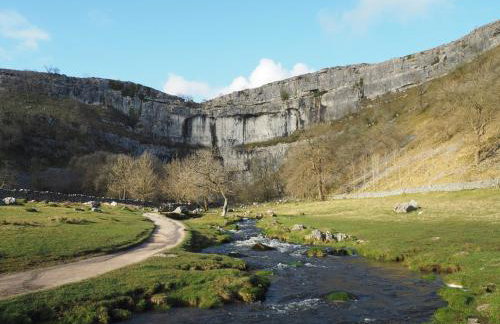 New Hall, Elland - Foto 41