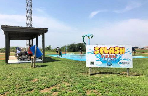 Sun & Salt Beach Pad - Cozy, Cute & Tail-Wagging Approved! - Foto 17