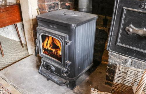 Bute Cottage - Photo 13