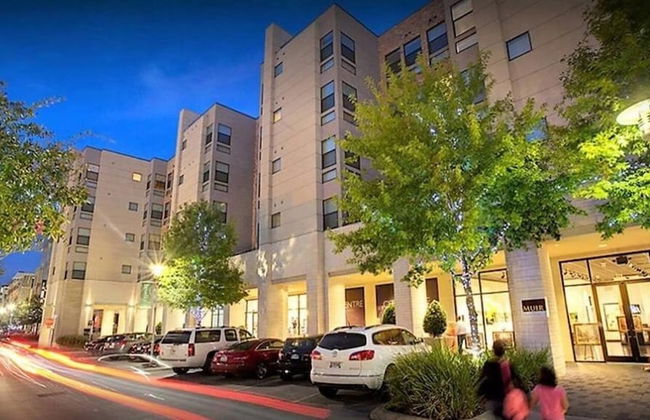 Luxury Living at City Center Houston - Photo 23