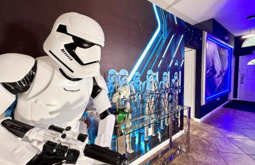 Near Disney, Private South Facing Pool, Star Wars Arcade Theater, 3 King Beds - Photo 24