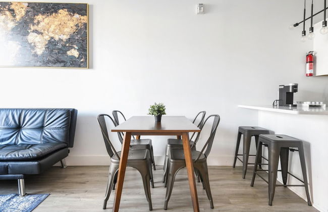 Luxury 1BR 30 Mins to Manhattan Evonify - Photo 5