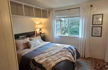 Secluded Forest Cabin Retreat Near Olympic Peninsula Coast | Near Sekiu, Washington - Foto 11