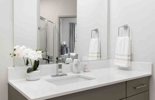 Pristine Living 5 Min From Downtown - Foto 13