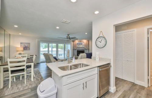 100 steps to beautiful Indian Rocks Beach, oceanside, 2 bedroom updated condo - Foto 22