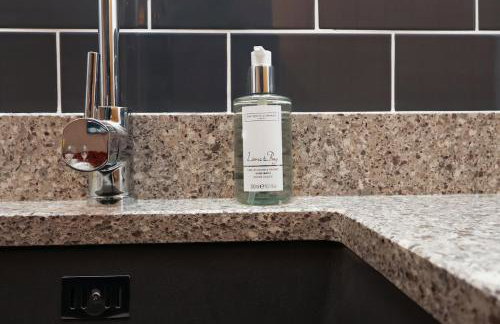 Beautiful Apartment Located on Ledbury High Street- Sleeps up to 8! Dog Friendly - Foto 23