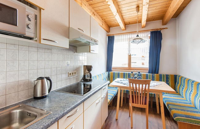 Sunlit Apartment near Ski Area in Längenfeld - Photo 16