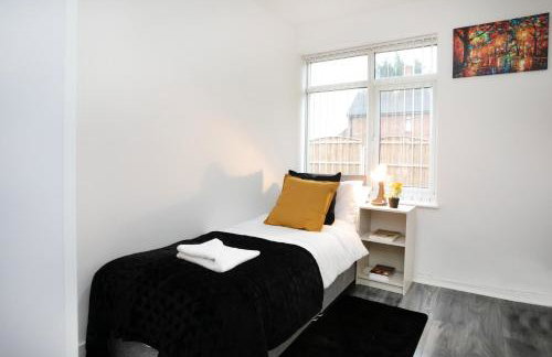 Nottingham Top Serviced Home - Chayil Experts - Foto 35