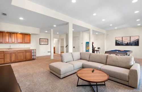 Mountain Retreat Sleeps 10 with Pool Table and Arcade - Foto 44